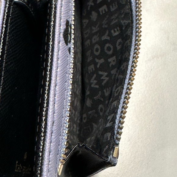 Kate Spade Stacy Bifold Paw Prints Wallet in RARE Lavender - Picture 6 of 12